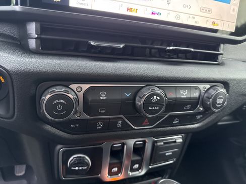 New 2026 Jeep Wrangler Sport AWD/4WD image 24