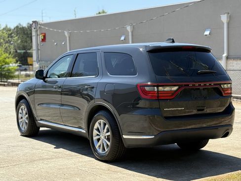 Used 2018 Dodge Durango SXT w/ 3rd Row Seating Group RWD image 9
