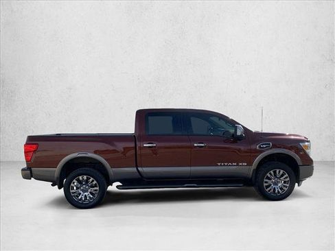 Used 2017 Nissan Titan Platinum Reserve AWD/4WD image 4