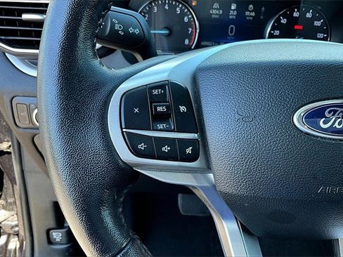 Certified 2023 Ford Explorer XLT w/ Equipment Group 202A image 17