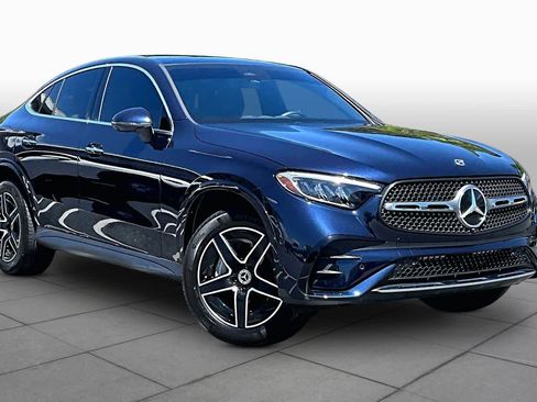 Used 2024 Mercedes-Benz GLC 300 4MATIC image 3