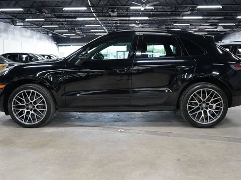 Used 2020 Porsche Macan S AWD/4WD image 2