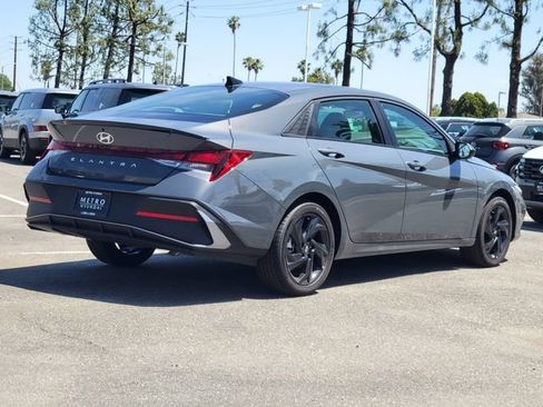 New 2026 Hyundai Elantra Sport FWD image 29