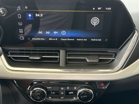 New 2026 Chevrolet Trax LT w/ Driver Confidence Package FWD image 15