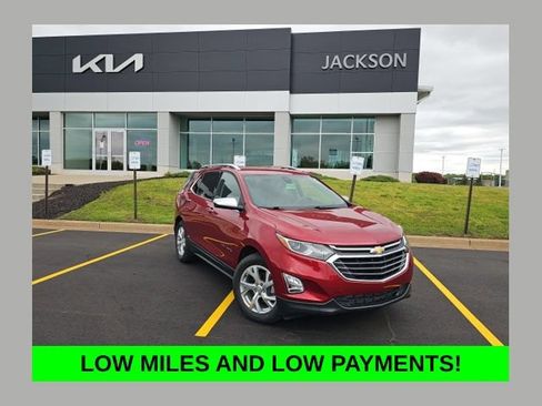 Used 2018 Chevrolet Equinox Premier FWD image 1