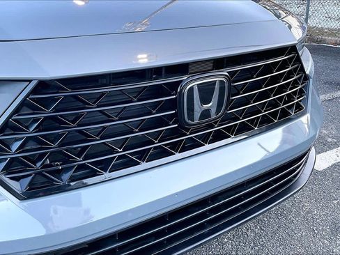 Used 2023 Honda Accord Sport image 28