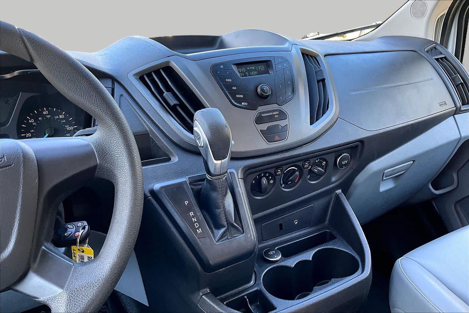 Used 2016 Ford Transit 150 130 Low Roof RWD image 7