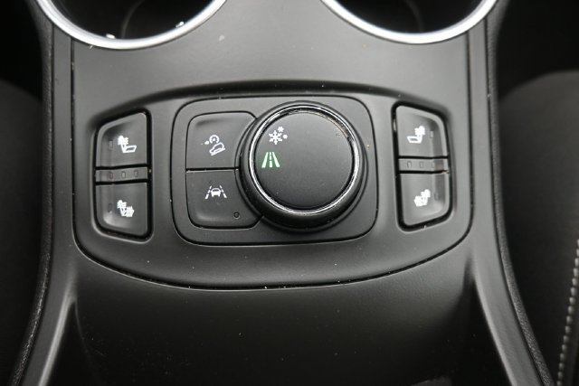 Used 2022 GMC Terrain SLT w/ Infotainment Package II FWD image 31