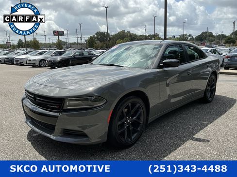 Used 2019 Dodge Charger SXT w/ Plus Group RWD image 1