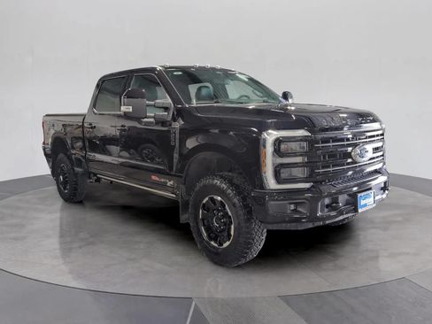 Used 2025 Ford F250 Platinum w/ Tremor Off-Road Package AWD/4WD image 3