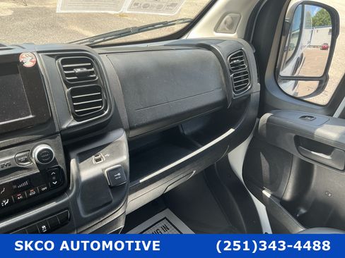 Used 2025 RAM ProMaster 2500 w/ Convenience Group FWD image 22