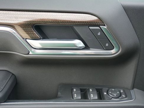 Used 2023 Ford F350 Lariat image 17