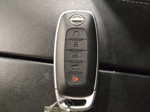 Used 2024 Nissan Rogue SV AWD/4WD image 32