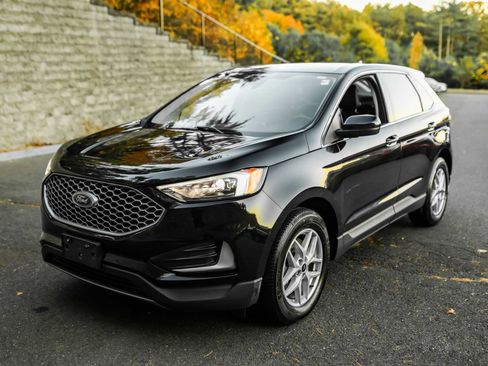 Used 2023 Ford Edge SEL image 11