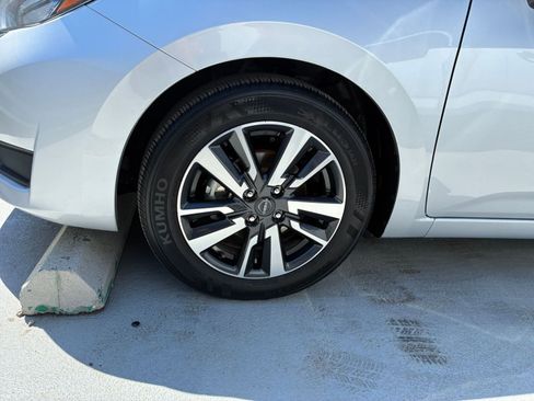 Used 2025 Nissan Versa SV FWD image 28