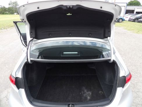 Used 2025 Toyota Corolla LE FWD image 9