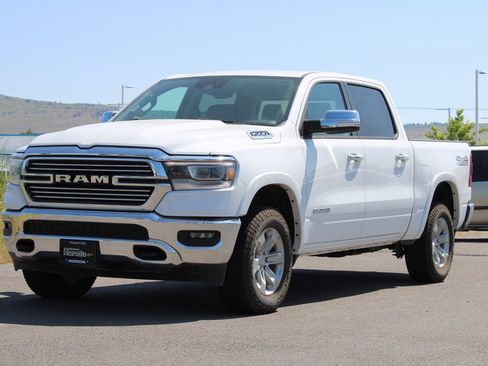 Used 2022 RAM 1500 Laramie w/ Off Road Group image 8