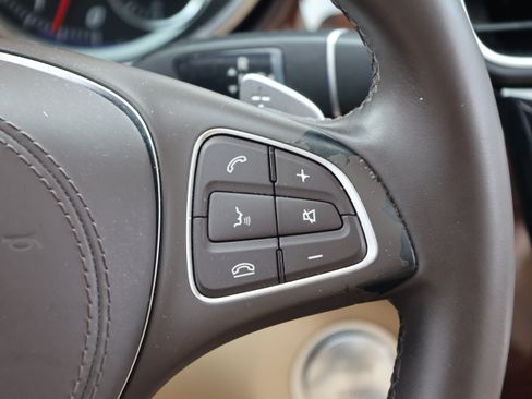 Used 2018 Mercedes-Benz GLS 450 4MATIC image 21