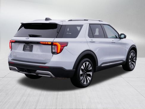 Used 2025 Ford Explorer Platinum w/ LUX Leather Package image 7