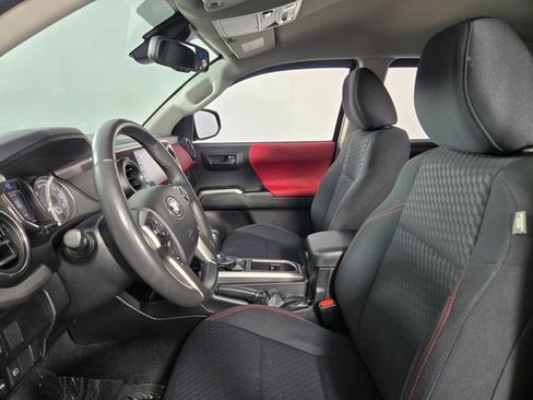 Used 2021 Toyota Tacoma SR5 image 15