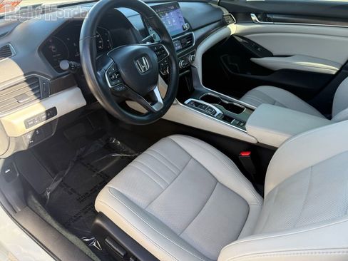 Used 2022 Honda Accord Touring image 13