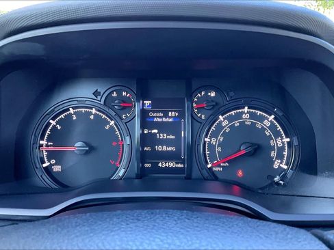 Certified 2024 Toyota 4Runner SR5 Premium w/ Moonroof Package AWD/4WD image 26
