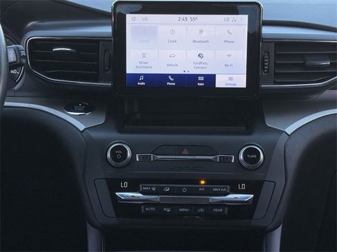 Used 2020 Ford Explorer XLT w/ Equipment Group 202A image 17