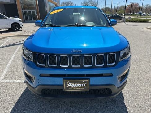 Used 2018 Jeep Compass Latitude w/ Popular Equipment Group AWD/4WD image 3