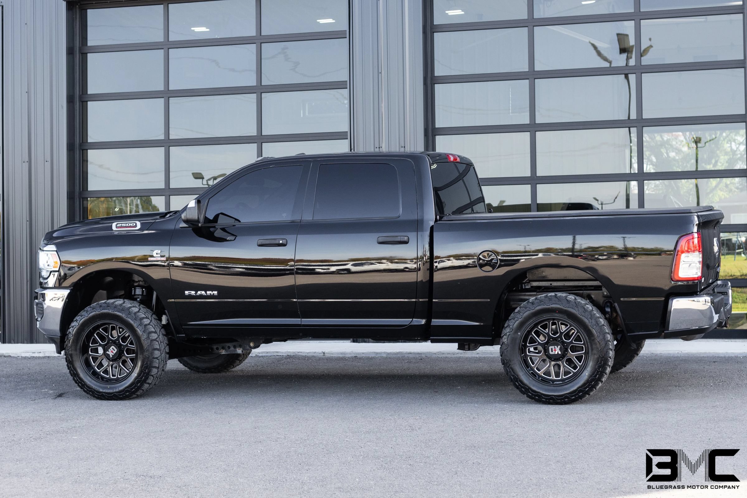 Used 2021 RAM 2500 Tradesman w/ Chrome Appearance Group AWD/4WD image 5