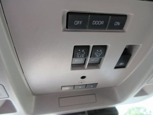 Used 2017 GMC Sierra 3500 Denali w/ Duramax Plus Package image 15