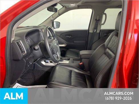 Used 2023 Nissan Frontier SV w/ SV Premium Package image 9