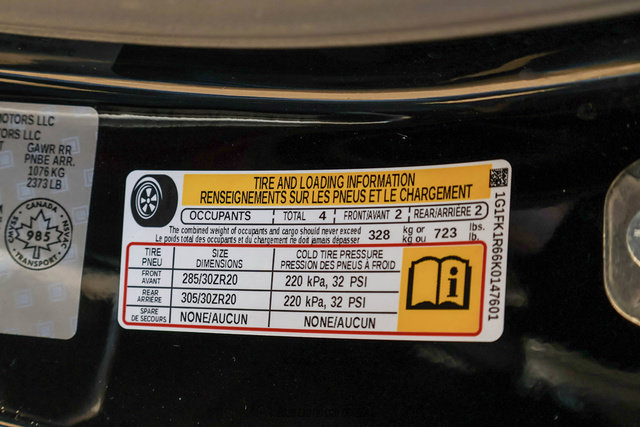 Used 2019 Chevrolet Camaro ZL1 w/ LPO, ZL1 Protection Package RWD image 38