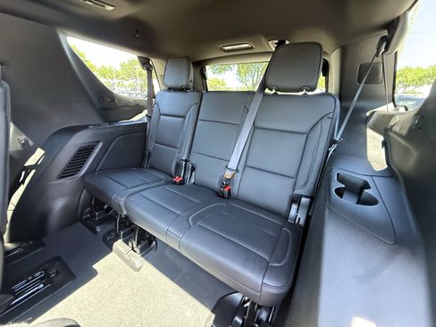 Used 2024 GMC Yukon Denali AWD/4WD image 31