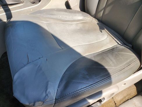 Used 2002 Chevrolet TrailBlazer LTZ image 16