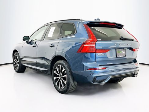 Used 2025 Volvo XC60 B5 Core image 5