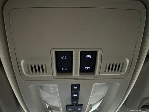 Used 2015 Cadillac SRX Luxury w/ Driver Awareness Package FWD image 41