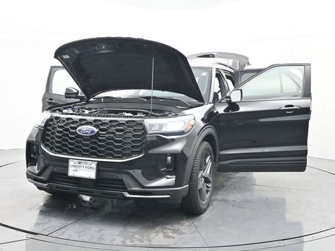 New 2026 Ford Explorer ST-Line w/ ST-Line Street Pack image 38