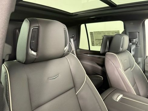 New 2026 Cadillac Escalade Luxury image 31