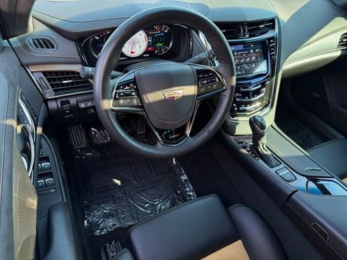 Used 2019 Cadillac CTS V w/ Luxury Package image 24