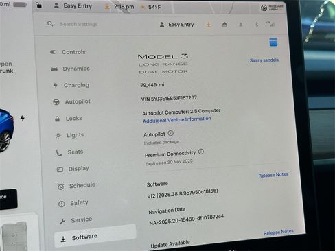 Used 2018 Tesla Model 3 Long Range image 32