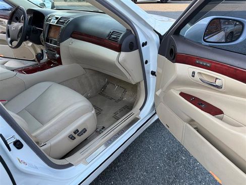 Used 2012 Lexus LS 460 image 12