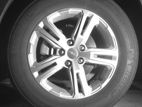 Used 2024 GMC Terrain SLE FWD image 23