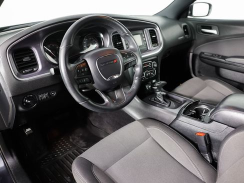 Used 2017 Dodge Charger SE w/ Power Sunroof Group image 20