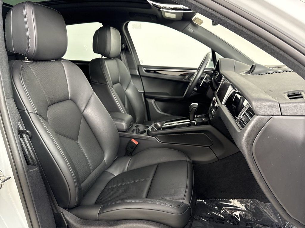 Certified 2026 Porsche Macan S AWD/4WD image 24