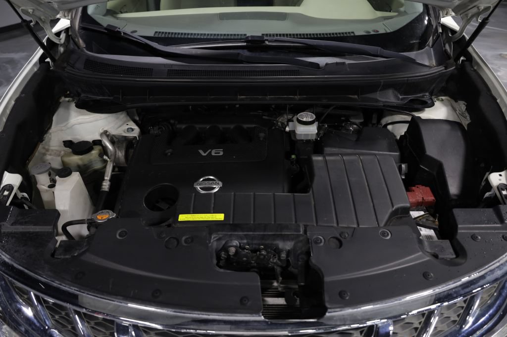 Used 2014 Nissan Murano SV AWD/4WD image 32
