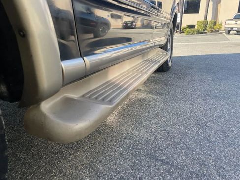 Used 2000 Ford Expedition Eddie Bauer image 28