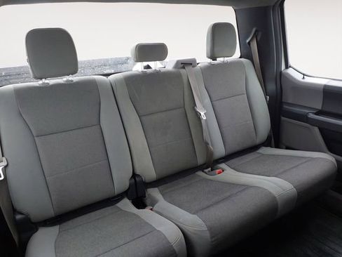 Used 2016 Ford F150 XL w/ Equipment Group 101A Mid AWD/4WD image 13