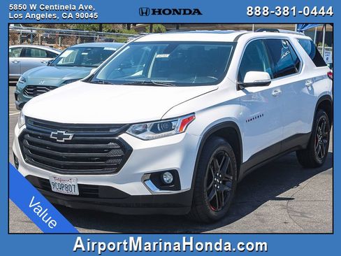 Used 2018 Chevrolet Traverse LT w/ LPO, Black Accent Package AWD/4WD image 5