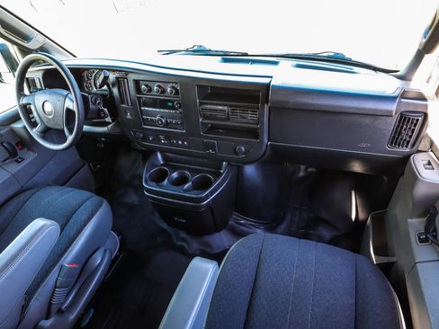 Used 2020 Chevrolet Express 2500 w/ Driver Convenience Package image 23