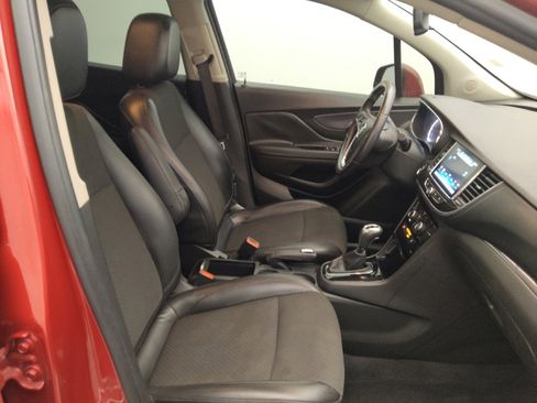 Used 2020 Buick Encore Preferred w/ Safety Package FWD image 21